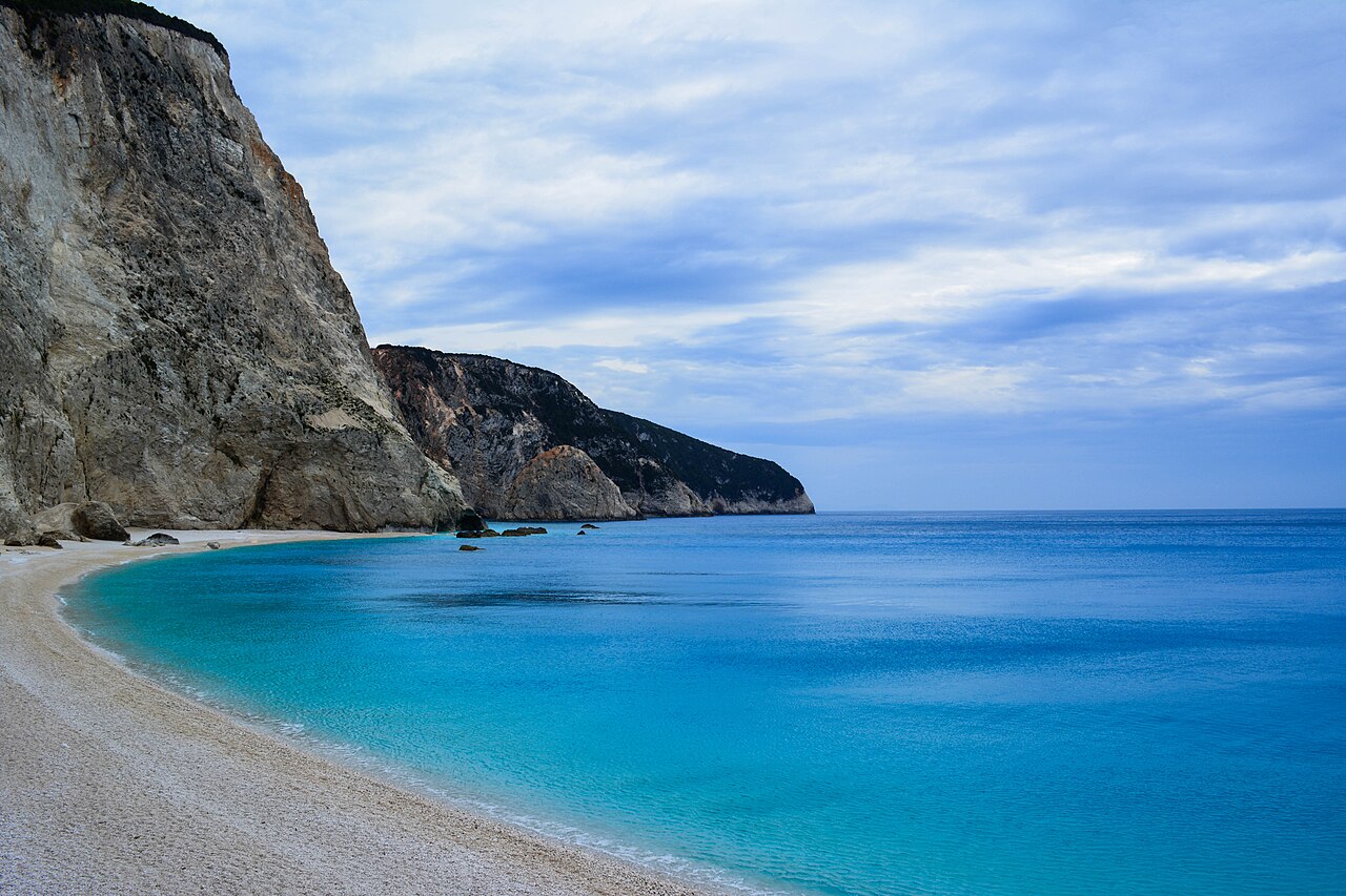 Porto Katsiki, Lefkada: High-Energy Ionian Storms vs. a Cliff-Backed Pocket Beach
